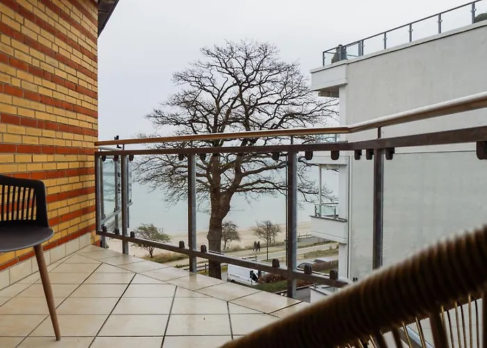 App Sunnyside Apartment *